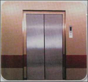 Centre Opening Automatic Apartment Lifts