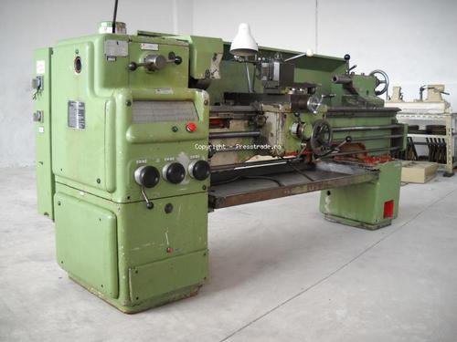 Centre Lathe (E 400x1500)