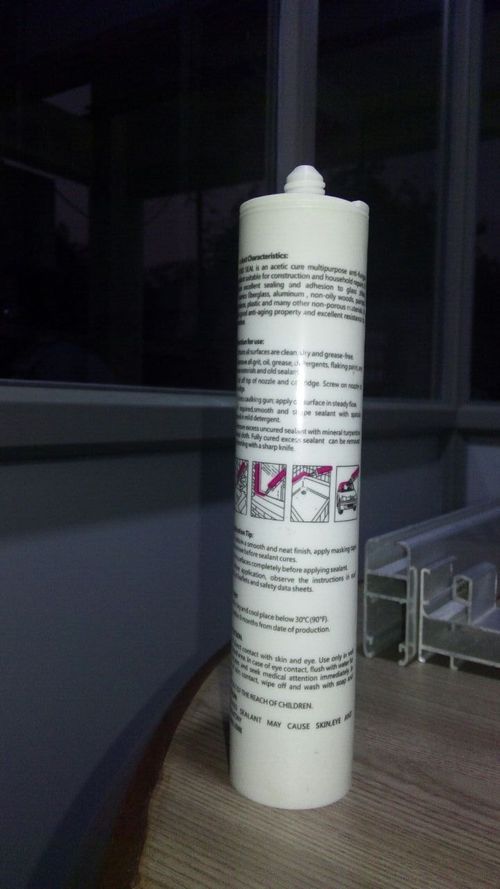 Window Glass Silicon Sealant