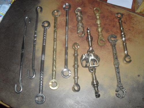 ब्रास जुल्ला सालिया, बेयरिंग कडा और बॉटम कडा