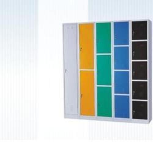 औद्योगिक लॉकर और अलमारियाँ