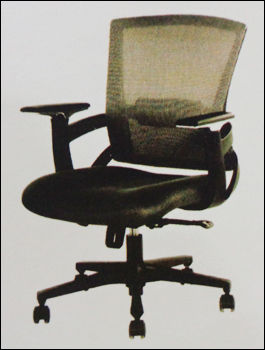 Attractive Revolving Office Chair At Best Price In Thane