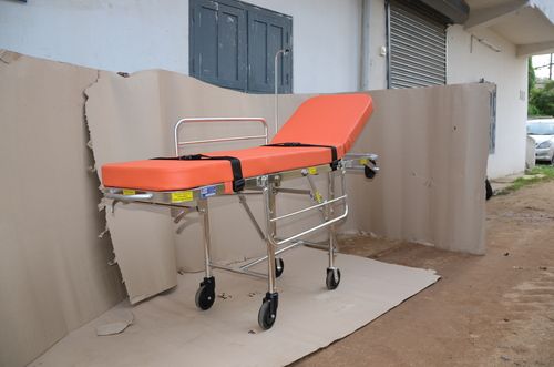 Stretcher Cum Trolley (Stainless Steel 304 Mirror Finish)