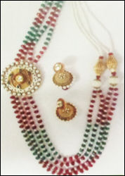 Traditional Pendant Set