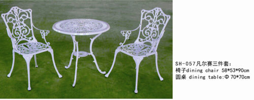 Elegant Cast Aluminum Bistro Set