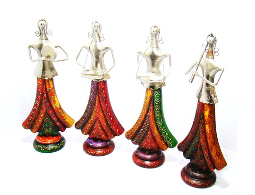 हैंडक्राफ्टेड स्टैंडिंग म्यूजिशियन वुड एंड निकेल पोलिश फिनिश (छोटा)