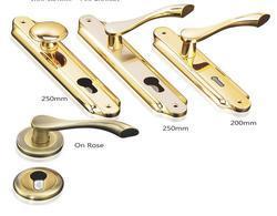 Brass Door Handle (Royal)
