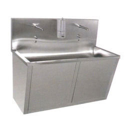 Surgical Scrub Sink