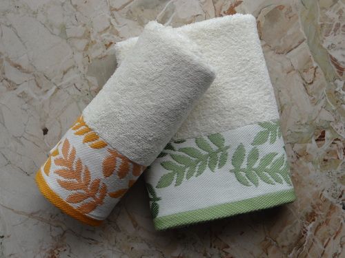 Leaves Border Double Jacquard Bath Towel