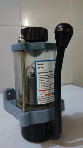 Hand opreted piston lubrication pump