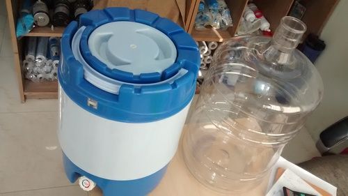 Chiller Jug And Transparent Jar