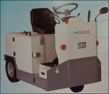 Electric Tow Tractors (DSPM 200 Model)