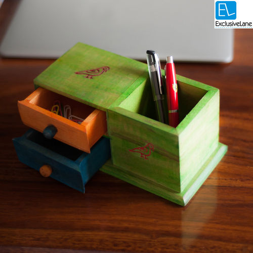 Multicoloured Wooden Parrot Table Organiser