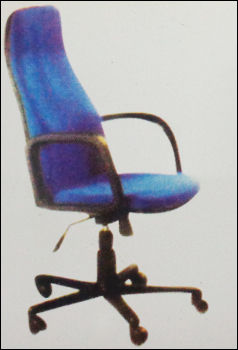 Chair (Kdr 101)