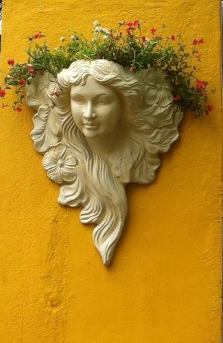 Venus Wall Mounting Planter