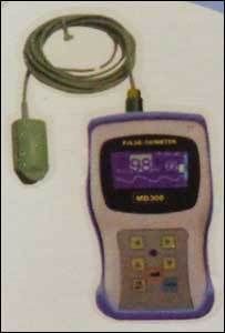 MD300A - Hand Held Pulse Oximeter