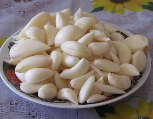 Peeled Garlic