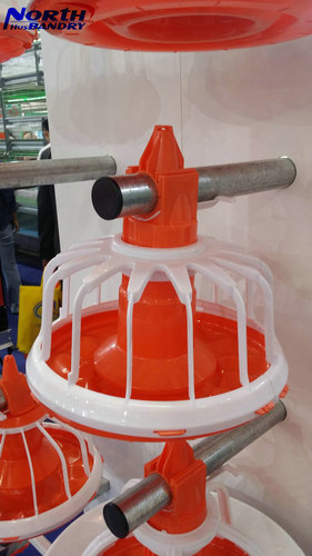 ब्रायलर चिकन के लिए स्वचालित पोल्ट्री फीडर और ड्रिंकर्स