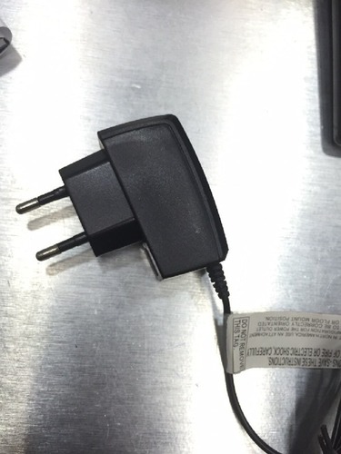 मोबाइल चार्जर