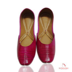 Pink Traditional Ladies Juttis