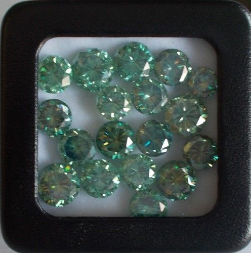 Green Moisanite Round Cut, 38.50 Carat, 16 Pcs Of Moissanite