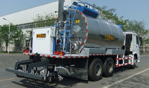 Asphalt Distributor