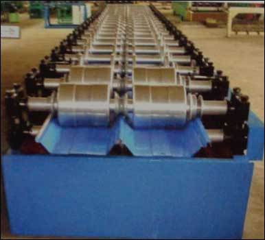 roof roll forming machine