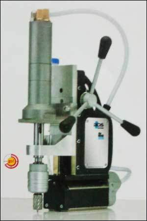 Drilling Machine With Pneumatic Drive