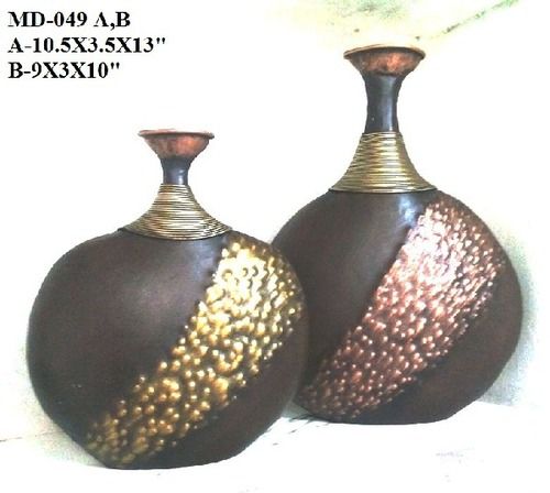 Iron Flower Vases (Metallic Finish)