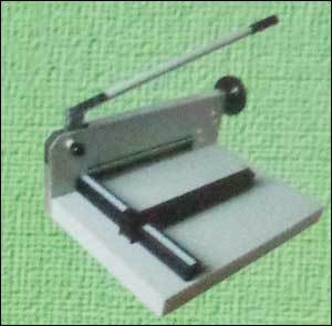 एल्बम प्रेसिंग एंड कटिंग मशीन