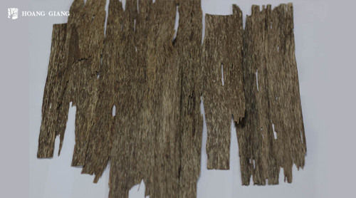 agarwood chips