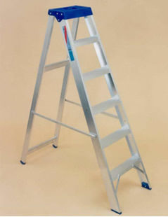 Aluminum Step Ladders And Stools