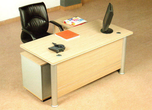 Office Desk (ME 7052)