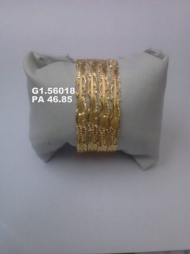 G1.56018 Gold Bangles