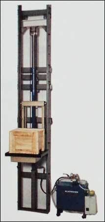 Hydraulic Goods Lift