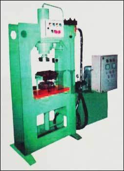 Fully Automatic D Moulding Machine