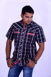 Attractive Men's Checks Shirt