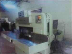 Paper Cutting Machine (Model No. Polar 35)