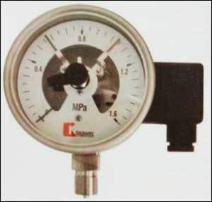 Bourdon Tube Pressure Gauge With Alarm Contacts