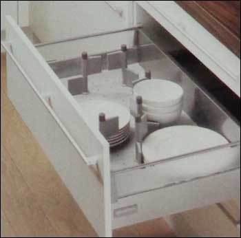 Adaptable Grey Organiser For Pots And Plates 