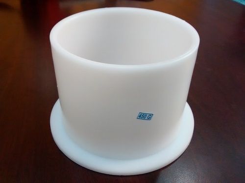 6 '' Plastic Plugs (Cup) 450 GM