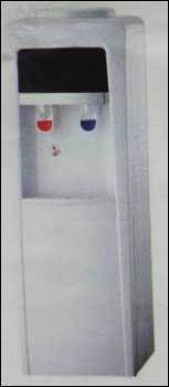 हॉट एंड कोल्ड वाटर डिस्पेंसर