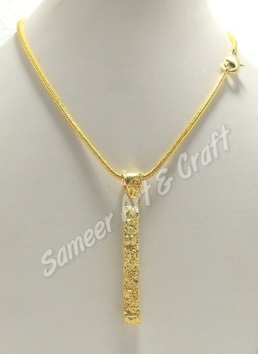 Stylish Pointed Pendent of Gold Plated