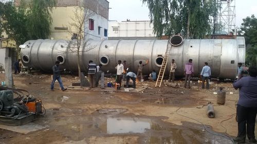 Extraction Plant - High-Quality Stainless Steel Structure, Versatile for Herbal, Solvent, and Oil Extraction