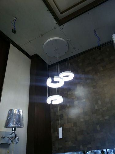 White Hanging LED Light In Wind Chain Style
