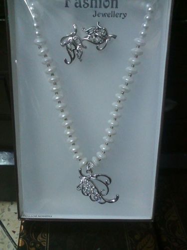 Pearl Necklace Set