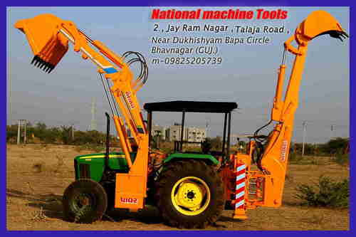 Tractor Loader with Front And Rear Bucket