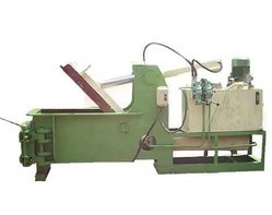 एम। एस स्क्रैप बॉलिंग प्रेस मशीन