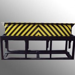 Hydraulic Road Blockers