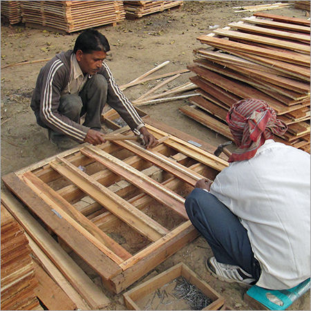 Packaging Wooden Pallets